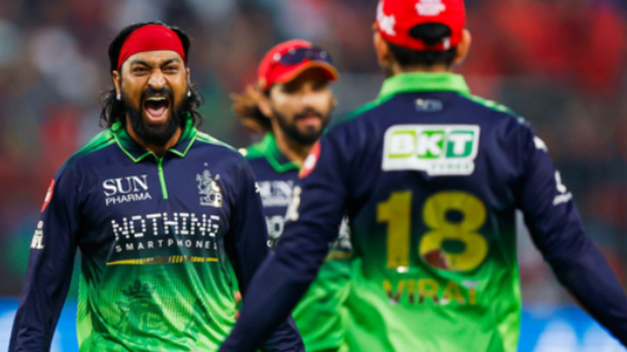 RCB Green Jersey: हिरव्या रंगाची जर्सी घालून का खेळली RCB ची टीम, कसा आहे रेकॉर्ड