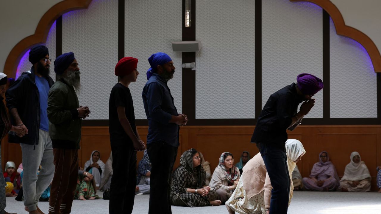 Covo Shooting : इटली हादरलं! गुरुद्वाराबाहेर रक्तरंजित थरार; वैशाखीच्या उत्सवापूर्वी दोन भारतीयांची गोळ्या झाडून हत्या