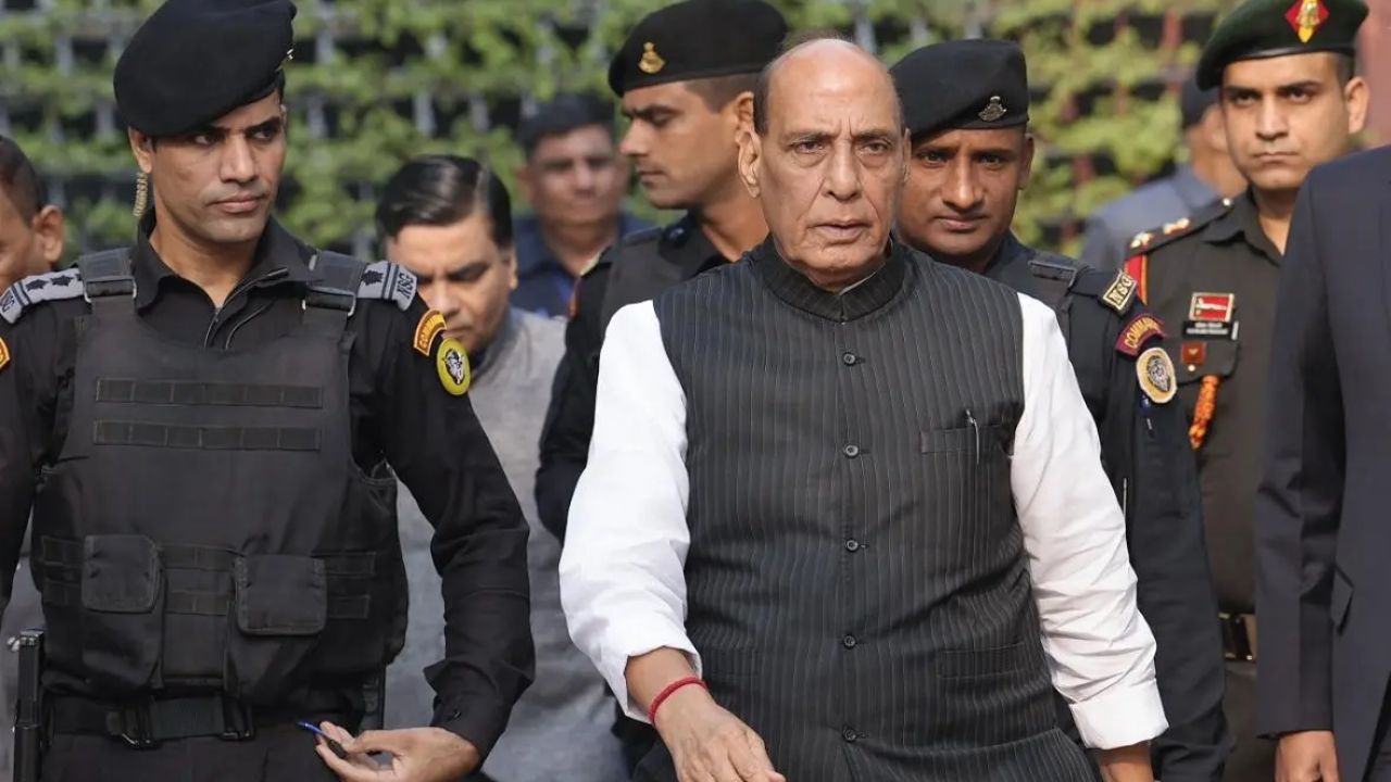 Rajnath Singh : ‘वेळ आली की भारत करून दाखवेल’; राजनाथ सिंह यांनी इराण-अमेरिका संघर्षात भारताच्या भूमिकेवरून दिले मोठे संकेत