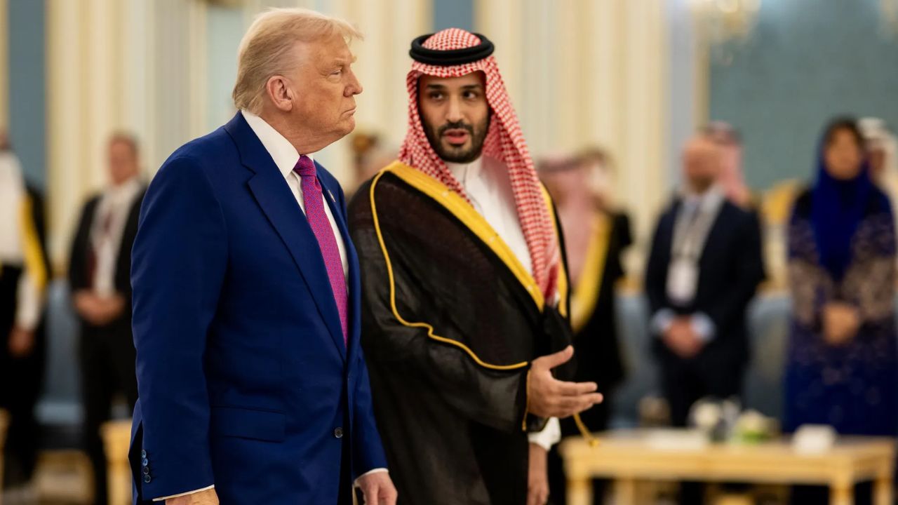 Oil Market : इराण युद्धामध्ये सौदीने अचानक घेतला यू-टर्न; युवराज MBS ट्रम्पवर नाराज, ‘याच’ कारणामुळे पडला मैत्रीत मिठाचा खडा