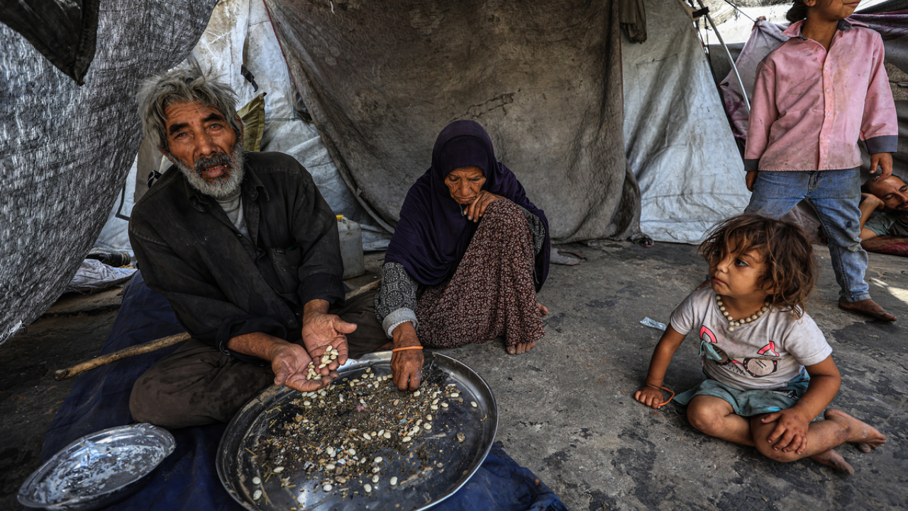 World Bank Warning: भय इथले संपत नाही… 4.5 कोटी लोकं धोक्यात, Iran युद्धाबाबत जागतिक बँकेचा मोठा इशारा