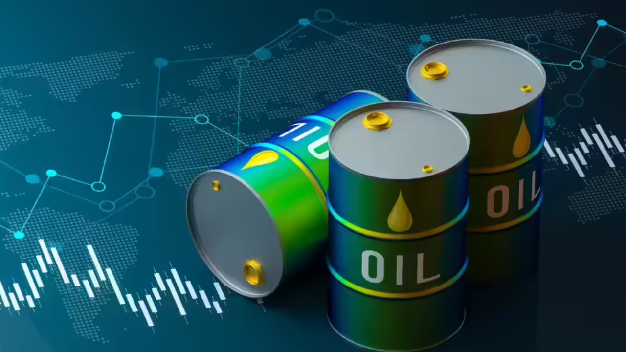 Petrol – Diesel स्वस्त होणार? रिफायनरींच्या नफ्यावर सरकारने घातली मर्यादा; इंधन नुकसानभरपाईसाठी मोठा निर्णय