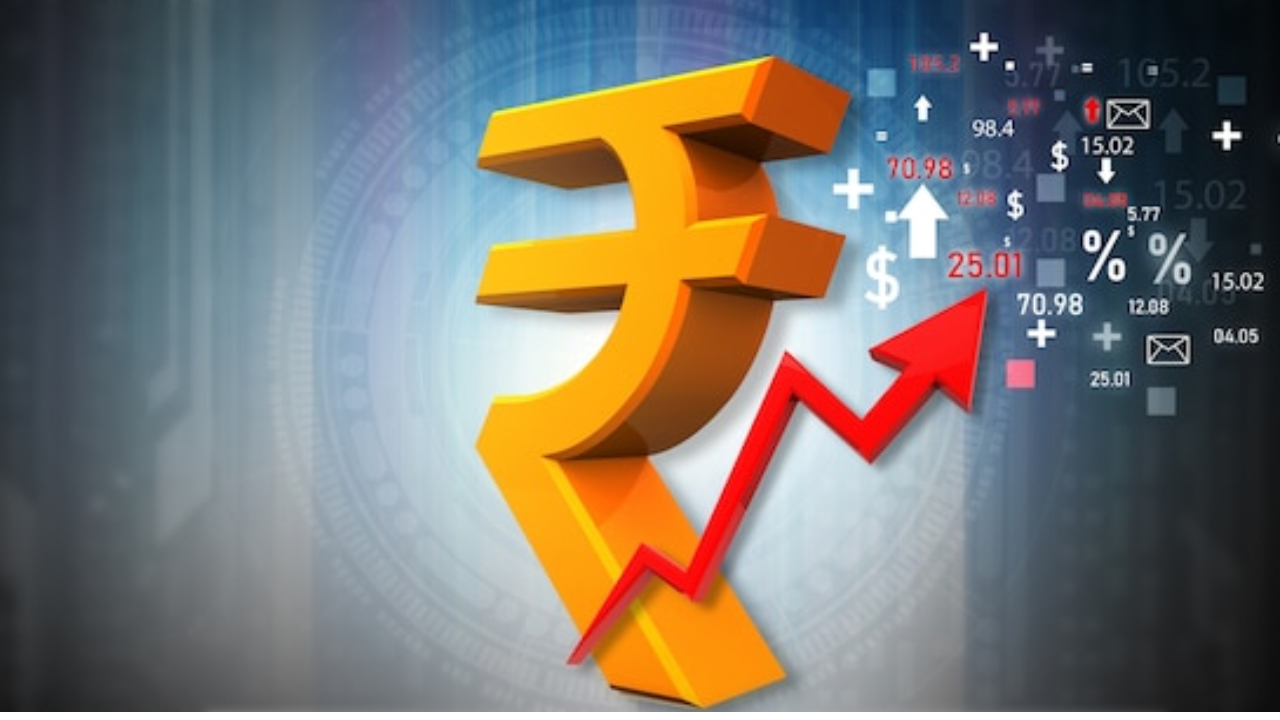 US Iran War : युद्ध तर टळलं, आता महागाई पण घटणार? रुपयाच्या मजबुतीमुळे तुमच्या खिशाला होणार मोठा फायदा