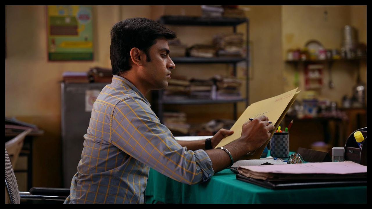 Career Tips : Private Job सोबतच करा सरकारी नोकरीची तयारी !  ‘हे’ आहेत तुमच्यासाठी सर्वोत्तम पर्याय