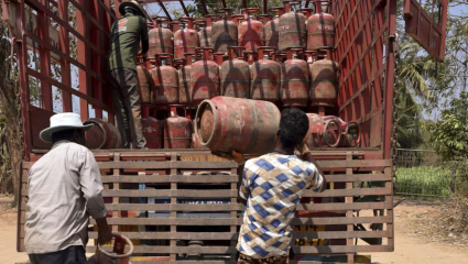 LPG Gas Cylinder Booking : Gas Booking आणि Supply बाबत सरकारचा मोठा निर्णय; आता ग्राहकांची डोकेदुखी थांबणार?
