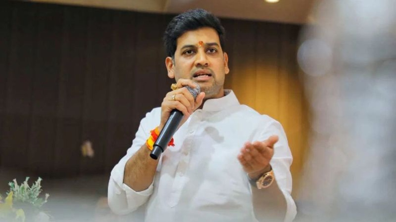 Shrikant Shinde: “पुढील तीन वर्ष पक्ष विस्तार आणि संघटना बळकटीकरण”, श्रीकांत शिंदे यांचे कार्यकर्त्यांना निर्देश