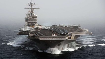 Iran Ports: अरबी समुद्रात USचे 5,000 सैनिक रणांगणात; इराणच्या बंदरांना लष्करी वेढा; ट्रम्प यांचा ‘नो कॉम्प्रोमाईज’ फॉर्म्युला