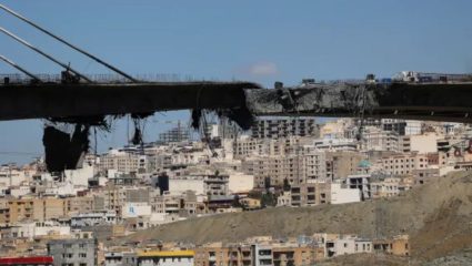 War Update: इराणचे नेतृत्व संपवले! डोनाल्ड ट्रम्प यांची स्फोटक पोस्ट; पाहा इराणवर अमेरिकेच्या हल्ल्याचा भयानक VIDEO