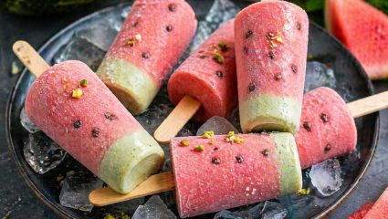 Summer Recipe: वाढत्या उन्हाळ्यात नक्की बनवून पहा थंडगार कलिंगड कुल्फी, लहान मुलांसाठी ठरेल पौष्टिक आणि फायदेशीर