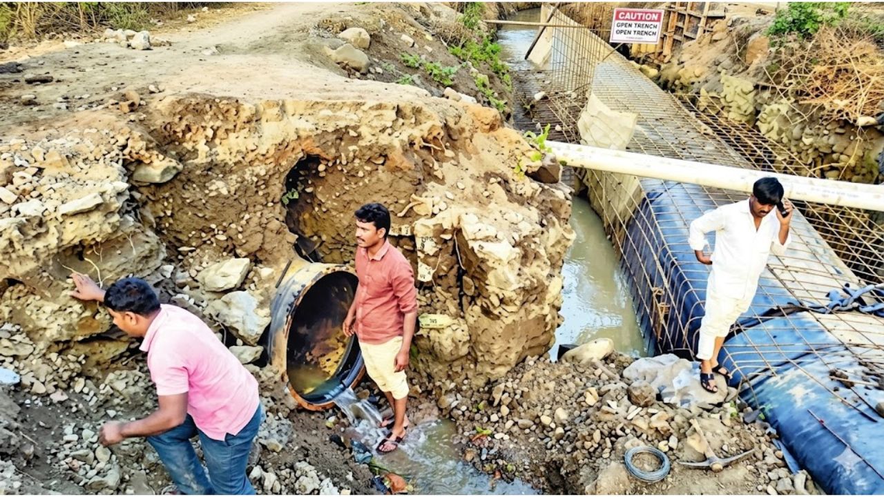 Sambhajinagar Water Supply: मुख्य जलवाहिनीच्या चाचणीला ‘विघ्न’; रात्रभर पाणी उपसा करून व्हॉल्व्ह बंद करण्यासाठी प्रशासनाची धडपड