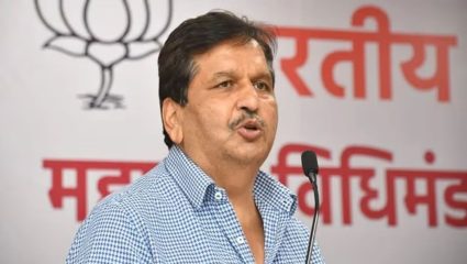 Mankhurd News: मानखुर्दमध्ये मोठी कारवाई! 1200 अनधिकृत बांधकामावर पालिकेचा हातोडा; मंगलप्रभात लोढा यांच्या पाठपुराव्याला यश