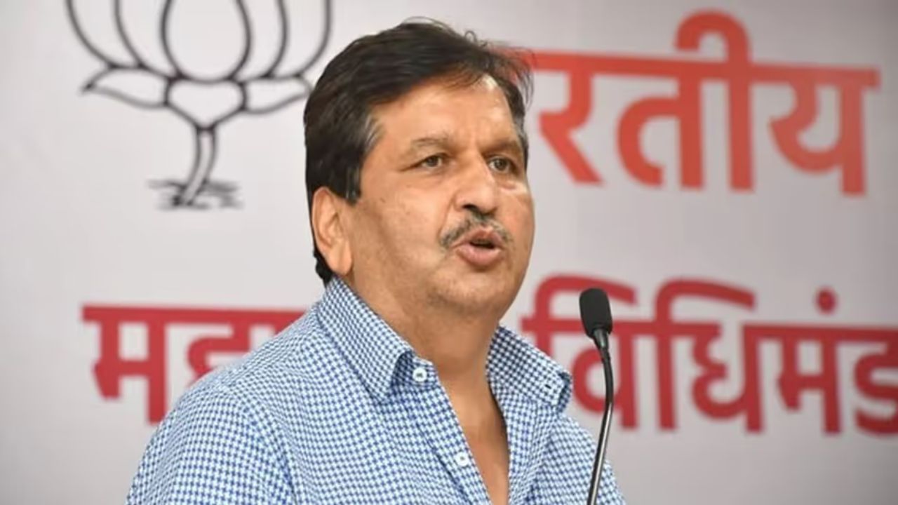 Mankhurd News: मानखुर्दमध्ये मोठी कारवाई! 1200 अनधिकृत बांधकामावर पालिकेचा हातोडा; मंगलप्रभात लोढा यांच्या पाठपुराव्याला यश