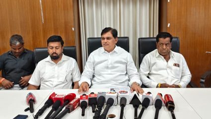 Satara News: “प्रिया शिंदे यांची निवड कायदेशीरच, माध्यमांनी चर्चा थांबवावी”; आमदार महेश शिंदे यांचे विरोधकांना प्रत्युत्तर