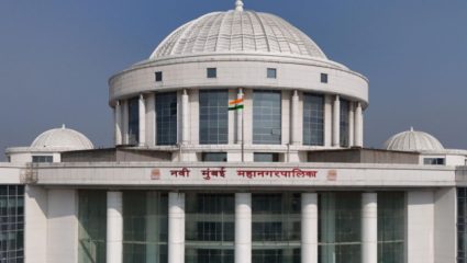 नवी मुंबई महापालिकेच्या CBSE शाळेत शिक्षक भरतीचा ‘पेच’; महिला मंडळाला कंत्राट देण्यावरून रणकंदन, विजय चौगुले आक्रमक