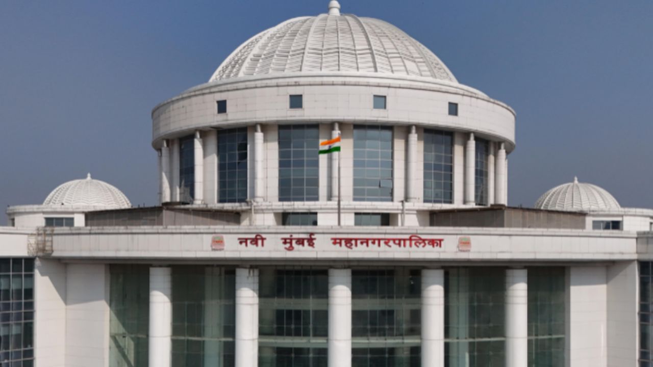 नवी मुंबई महापालिकेच्या CBSE शाळेत शिक्षक भरतीचा ‘पेच’; महिला मंडळाला कंत्राट देण्यावरून रणकंदन, विजय चौगुले आक्रमक