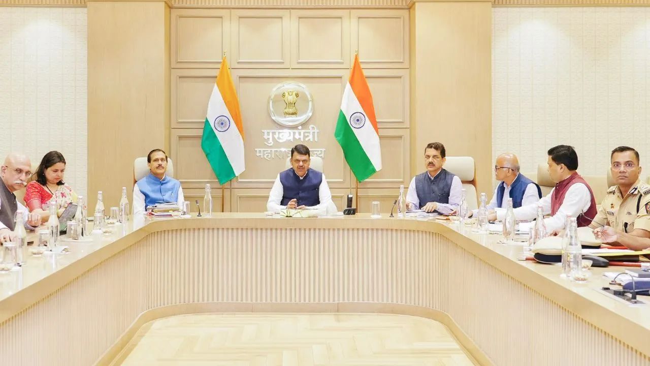 Devendra Fadnavis Metting: राज्यातील धर्मांतर आणि ड्रग्ज रॅकेटची पाळेमुळे खोदणार! मुख्यमंत्री फडणवीस यांनी बोलावली उच्चस्तरीय बैठक