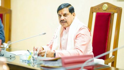 सरकारचा मोठा निर्णय! शेतकऱ्यांना जमिनीच्या मोबदल्यात मिळणार 4 पट भरपाई; शिक्षण आणि आरोग्यासाठीही घोषणांचा पाऊस