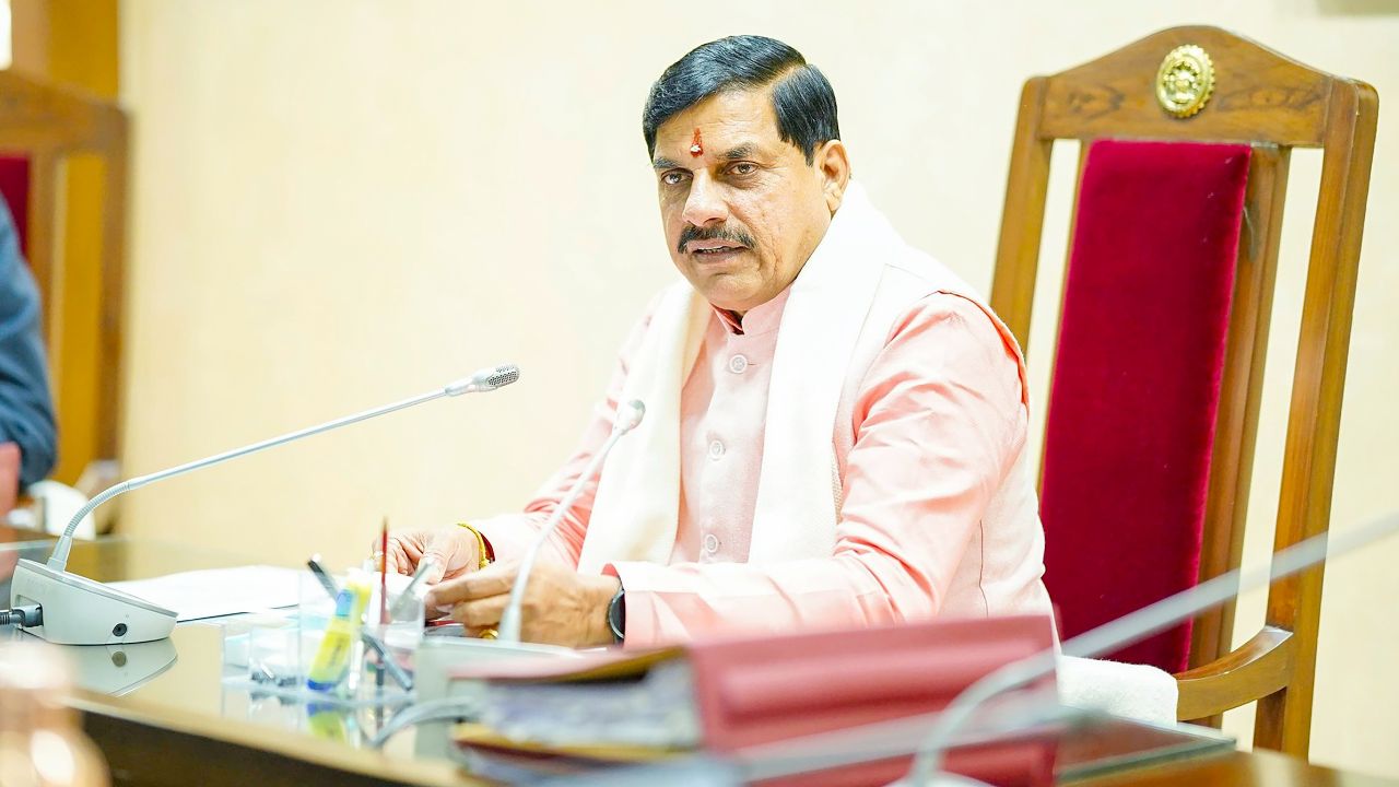 सरकारचा मोठा निर्णय! शेतकऱ्यांना जमिनीच्या मोबदल्यात मिळणार 4 पट भरपाई; शिक्षण आणि आरोग्यासाठीही घोषणांचा पाऊस