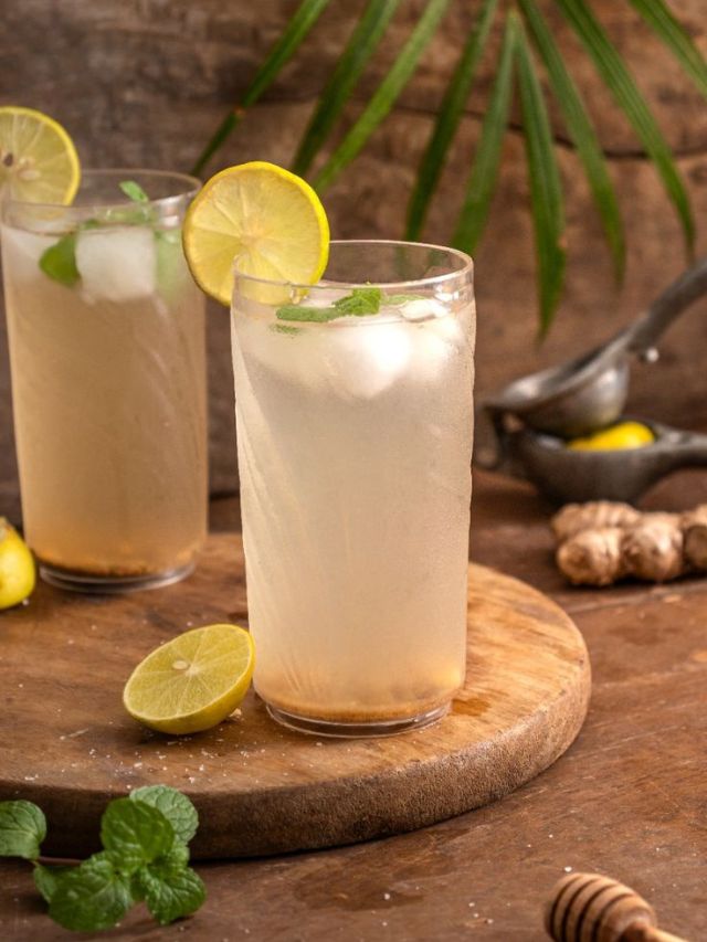 हे लिंबाचे पेय तुम्हाला ठेवेल हायड्रेटेड