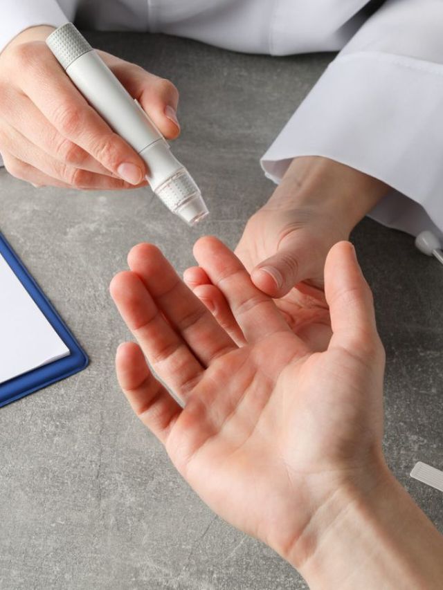 मधुमेह रुग्णांच्या आहारात करा 'या' गोष्टींचा समावेश