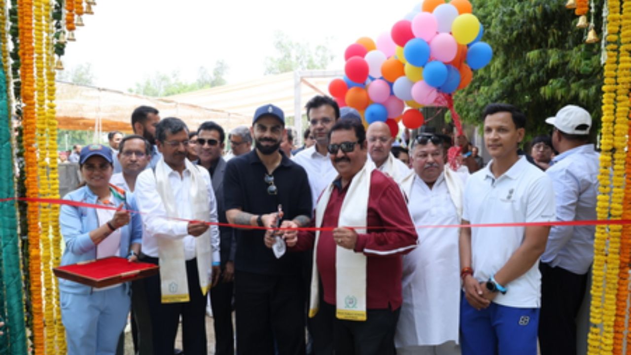 “स्वप्नांशी प्रामाणिक राहा…”; Virat Kohli ने क्रिकेट अकादमीच्या उद्घाटनप्रसंगी मुलांना दिला यशाचा ‘विराट’ मंत्र