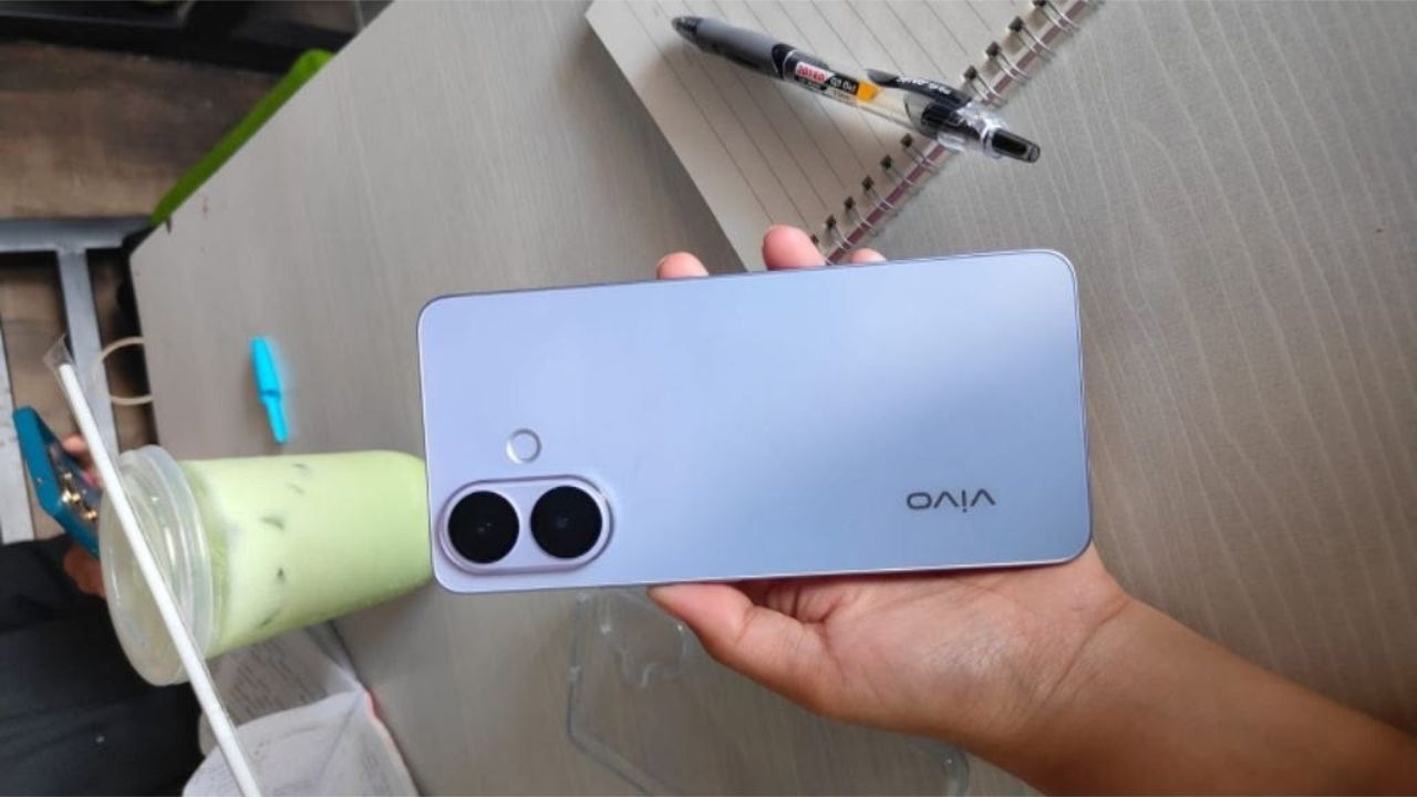 बजेट रेंजमध्ये प्रीमियम टच! नव्या Vivo स्मार्टफोनने वाढवली यूजर्सची उत्सुकता, 6,500mAh बॅटरी आणि 8GB रॅमने सुसज्ज