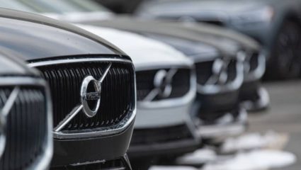 ‘या’ तारखेपासून Volvo च्या Cars महागणार! अचानक का वाढवली किंमत? जाणून घ्या