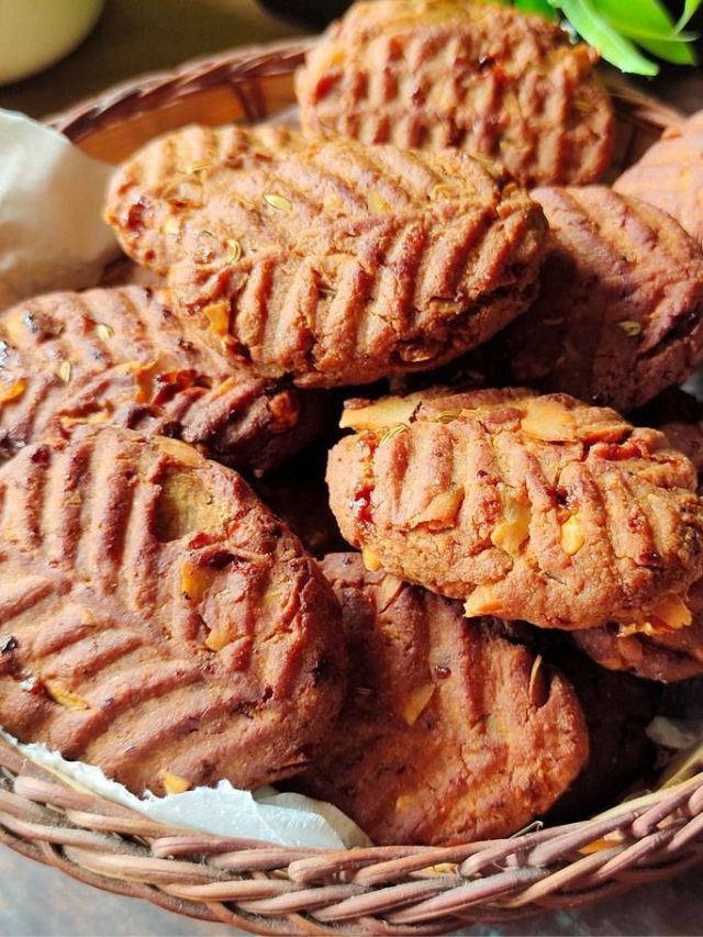 कमी साहित्य, भन्नाट चव: घरी बनवा खुसखुशीत बिहारी ठेकुआ