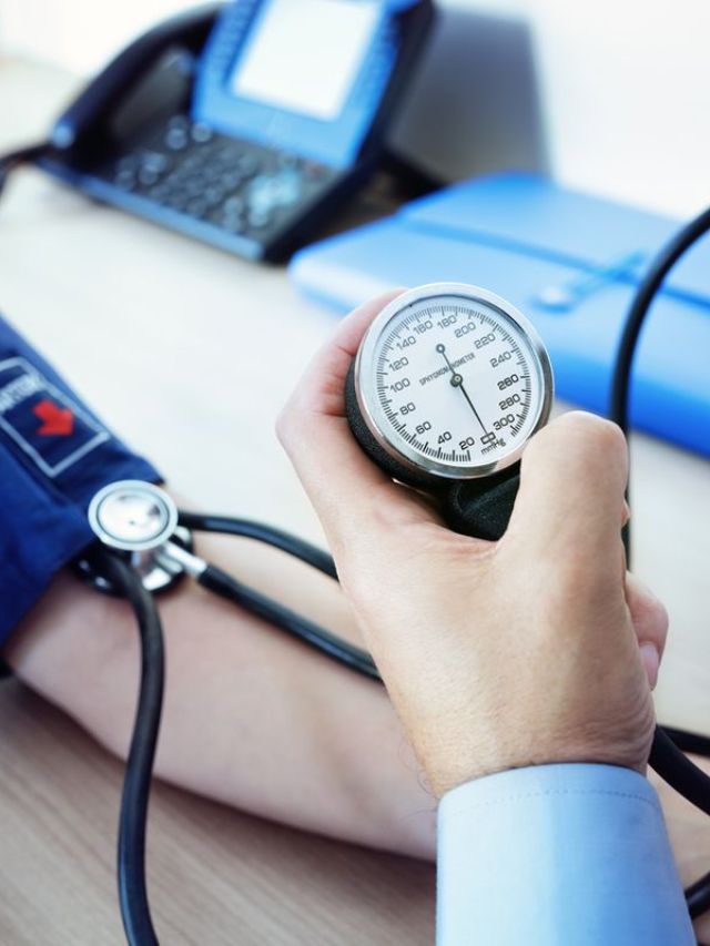 उन्हाळ्यात उच्च रक्तदाब नियंत्रणामध्ये ठेवण्यासाठी काय करावे