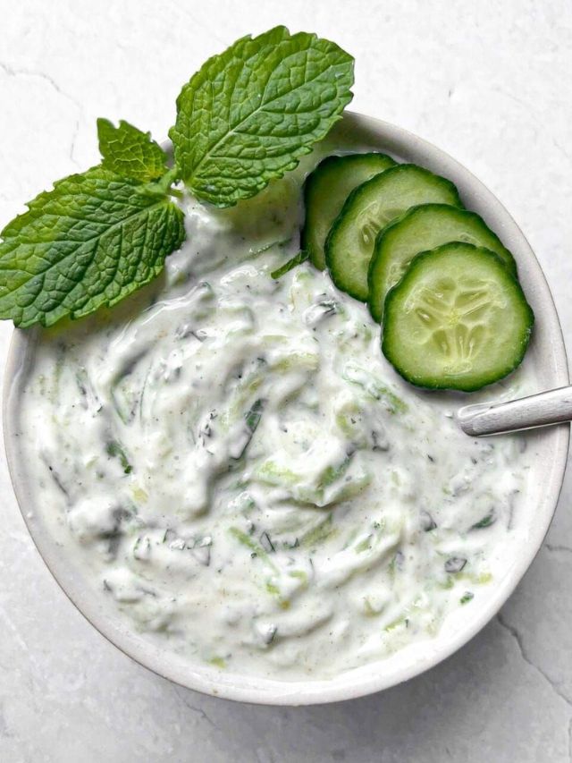 उन्हाळ्यात दह्यासोबत काकडी खाल्ल्याने काय फायदे होतात जाणून घ्या