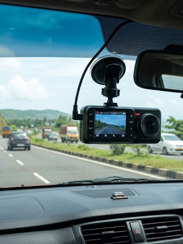 तुमच्या कारसाठी कोणता Dashcam लावणे योग्य?