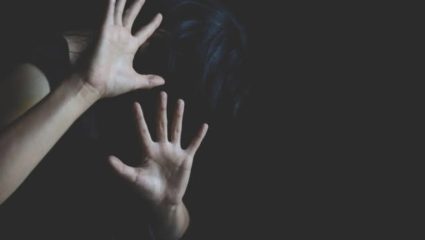 बापानेच केला पोटच्या अल्पवयीन मुलीवर अत्याचार; पुणे जिल्ह्यातील संतापजनक प्रकार