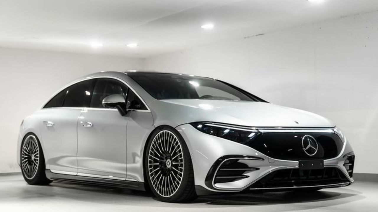 फुल चार्जवर 926 किमीची रेंज! Mercedes-Benz च्या ‘या’ खास कारचा फेसलिफ्ट मॉडेल लाँच