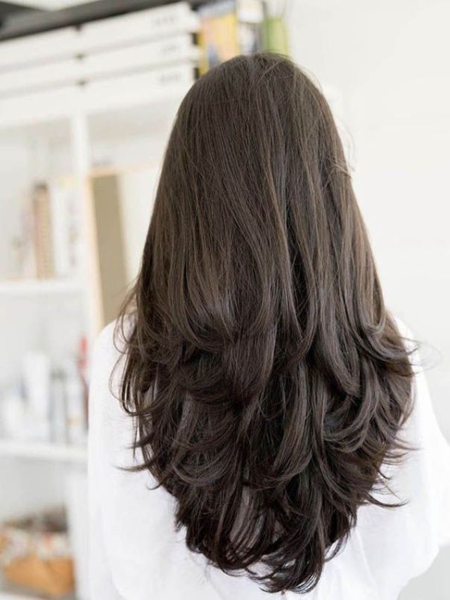 केसांना मेंदी लावताना करा 'हा' छोटा बदल, रंग टिकेल दिर्घकाळ