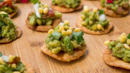Recipe : वजन सांभाळत खा चटपटीत! घरी बनवा कुरकुरीत पण चवदार ‘अ‍ॅव्होकॅडो पापडी चाट’