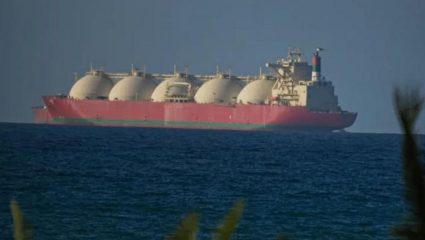 America Iran War : युद्धादरम्यान इराणची मोठी घोषणा ; होर्मुझची सामुद्रधुनी सर्वांसाठी खुली पण…