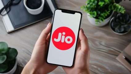 Jio Recharge Plan: काय सांगता! केवळ 28 दिवस नाही तर संपूर्ण महिनाभर मिळणार रिचार्ज प्लॅनची व्हॅलिडीटी, वाचा सविस्तर