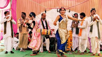 Kolhapur News : हुल्लडबाजी आणि अश्लीलता; लोककलेचं बदलत जाणारं धक्कादायक वास्तव्य