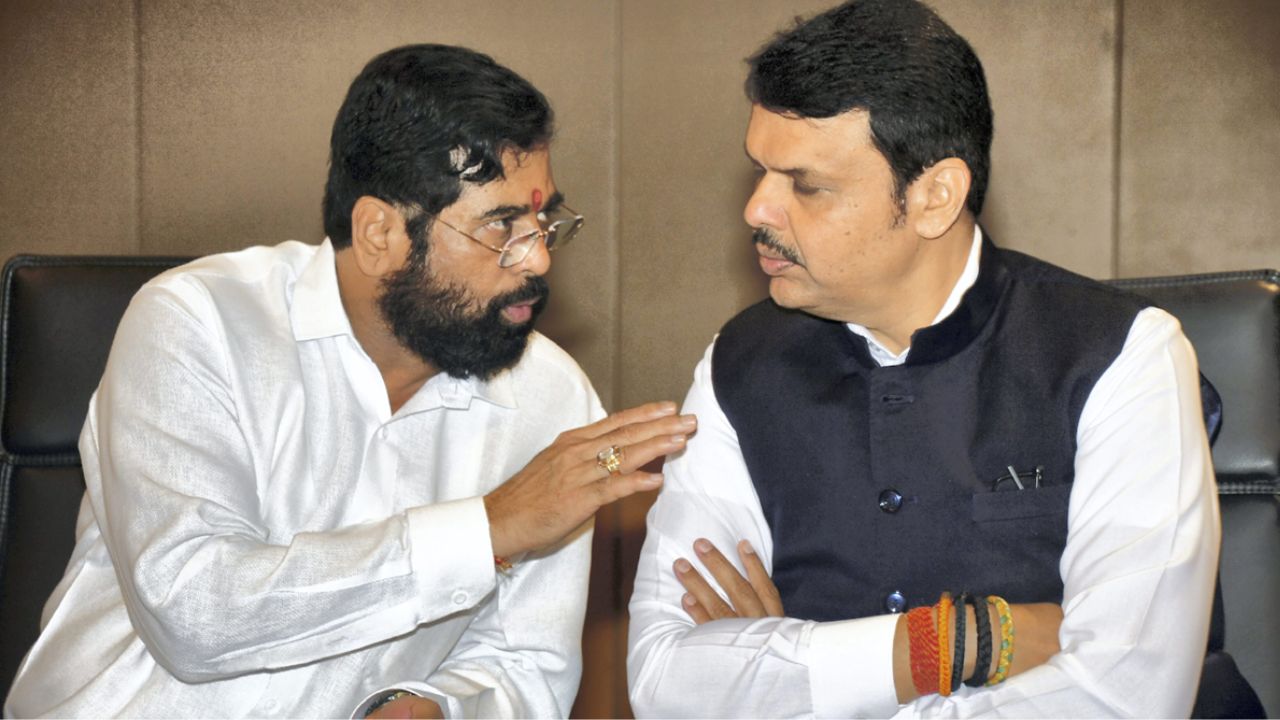 Maharashtra Politics : महाराष्ट्रात पुन्हा गुवाहटी वारी होणार? 50 आमदार भाजपमध्ये जाणार,बड्या नेत्याचा दावा