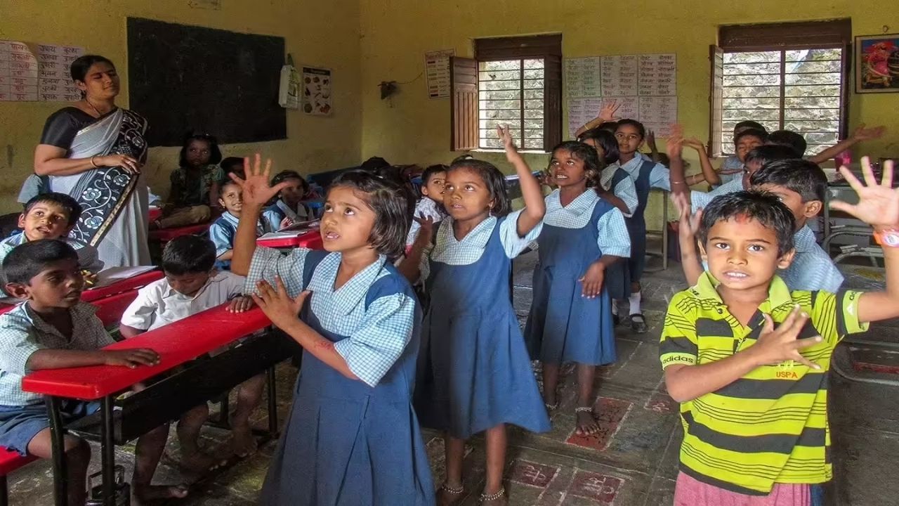 सरकारी शाळांमध्ये विद्यार्थ्यांचा कल वाढतोय की कमी होतोय? छत्रपती संभाजीनगरातली प्रवेशसंख्या आश्चर्यकारक