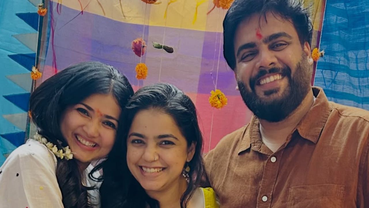 'ठिपक्यांची रांगोळी' मालिकेतील सहकालाकरांनी ज्ञानदाचे केळवण केले आहे. या कार्यक्रमाठिकाणी 'ठिपक्यांची रांगोळी' कार्यक्रमातील काही कलाकारदेखील उपस्थित होते.