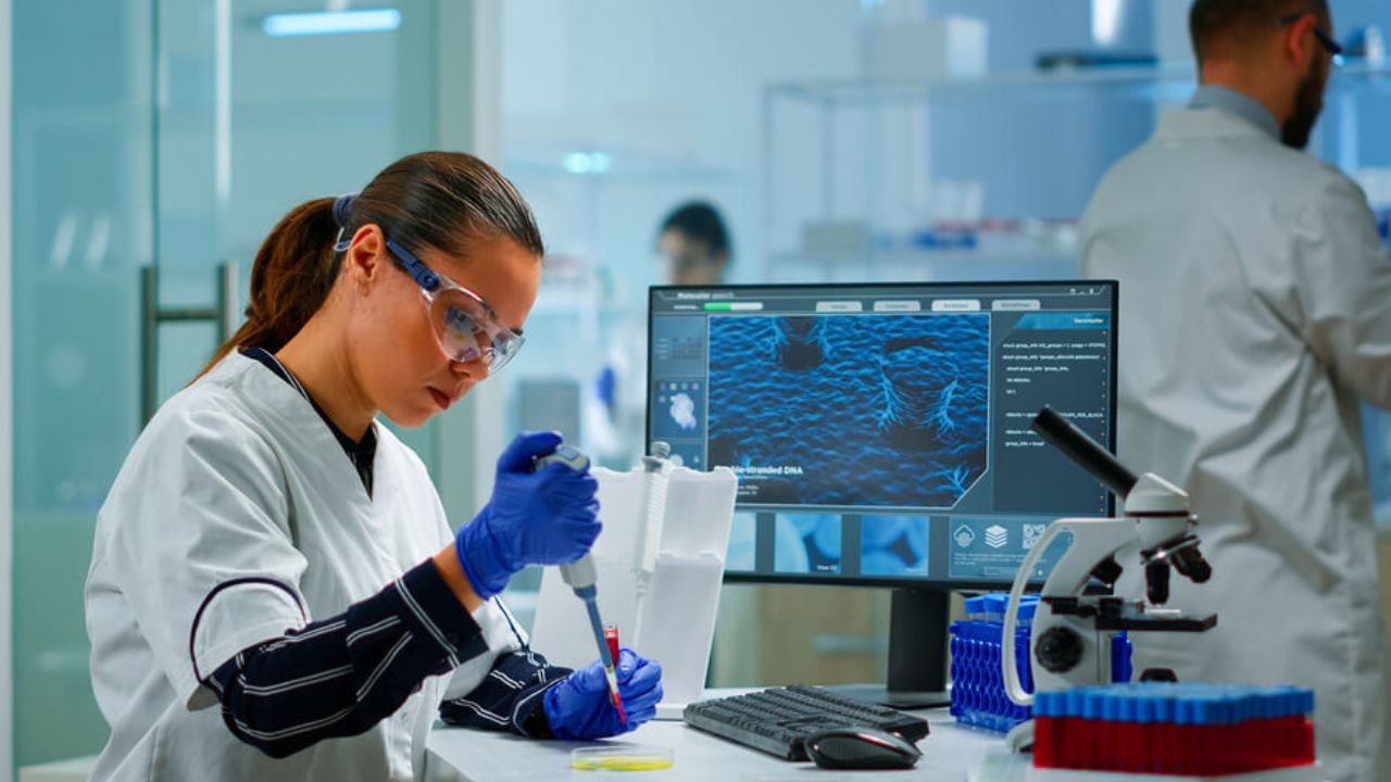 वैद्यकीय क्षेत्रातील अभ्यासक्रम! ‘हे’ कोर्स कराल तर उत्तम भवितव्य घडवाल, ‘या’ गोष्टी लक्षात ठेवा