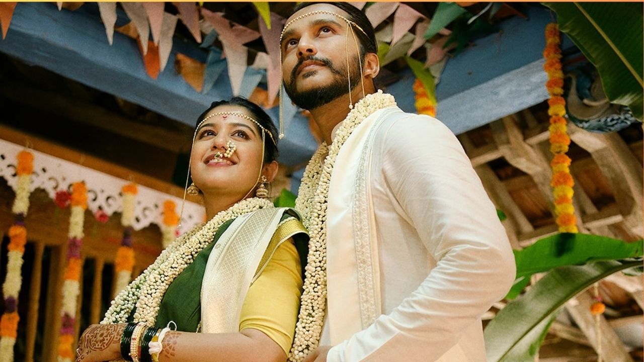 स्वानंदीने पोस्ट शेअर करत ही आनंदाची बातमी दिली आहे. पोस्टखाली कॅप्शनमध्ये तिने 