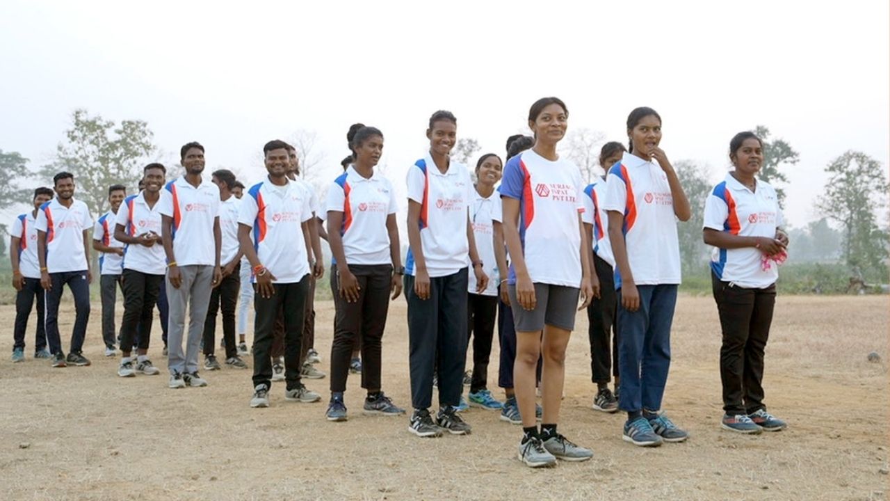 MIAM Charitable Trust चा उपक्रम, युवकांचा फायदा! 20 पेक्षा जास्त आदिवासी तरुणांना मिळाली नोकरी