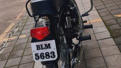 आरटीओचा अजब कारभार! महाराष्ट्रात धावणाऱ्या ‘बुलेट’चा नंबर कर्नाटकात ‘चारचाकी’ला; पाचगणीच्या वाहनधारकाची न्यायासाठी पायपीट