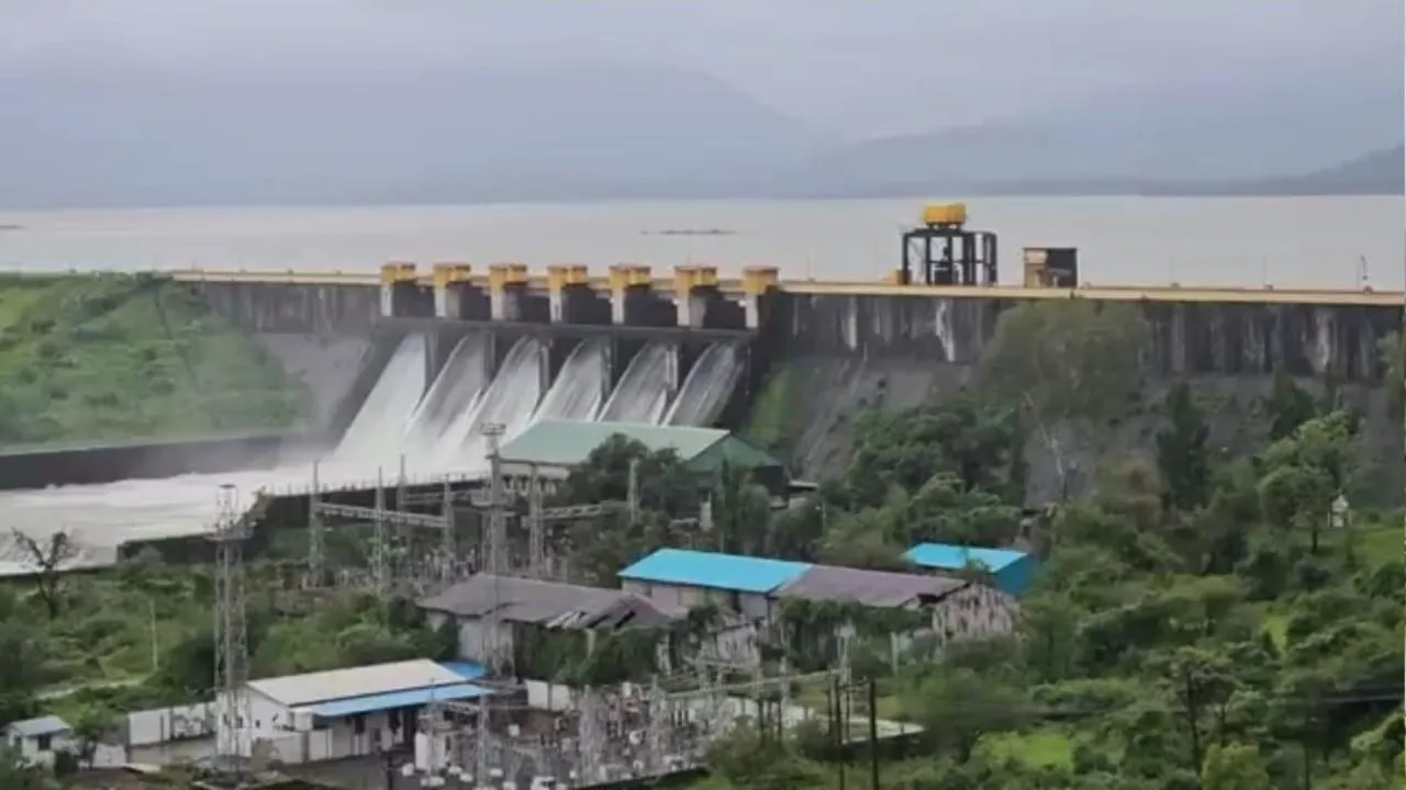 पिंपरी-चिंचवडकरांनो पाणी जपून वापरा! पवना धरणात जूनपर्यंत पुरेल इतकाच पाणीसाठा