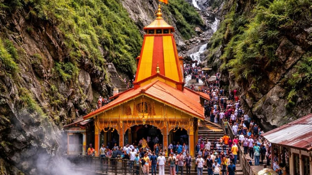 भक्तांसाठी आनंदाची बातमी! लवकरच खुले होणार बद्रीनाथ धामचे कपाट… या दिवसापासून घेता येणार दर्शन