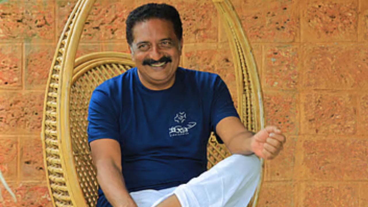 Prakash Raj यांच्या आईच्या अंत्यसंस्कार पद्धतीवर नेटकऱ्याने उपस्थित केले प्रश्न; अभिनेत्याचे प्रत्युत्तर चर्चेत