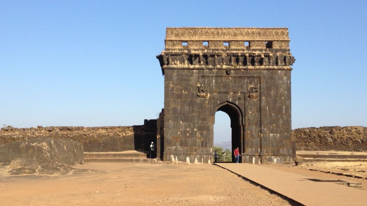 Raigad News: किल्ले रायगडावर पाण्याचा तुटवडा; ऐतिहासिक कामे ठप्प होण्याच्या मार्गावर