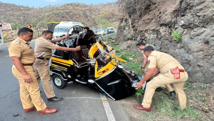 कात्रज घाटात भीषण अपघात, बस-रिक्षाची समोरासमोर धडक; चालकाचा जागीच मृत्यू
